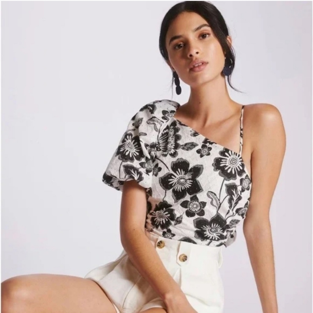 Maeve Black and White One-Shoulder Floral Crop Top